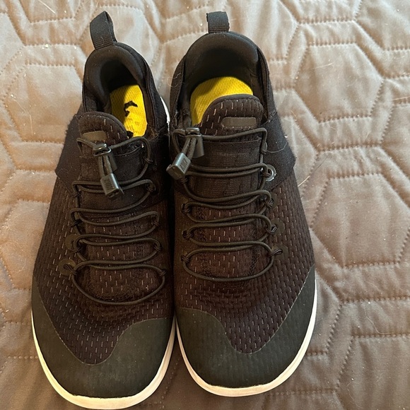 Nike Shoes - Nike Free Run Black Athletic Shoes with Yellow Accent Size 6
